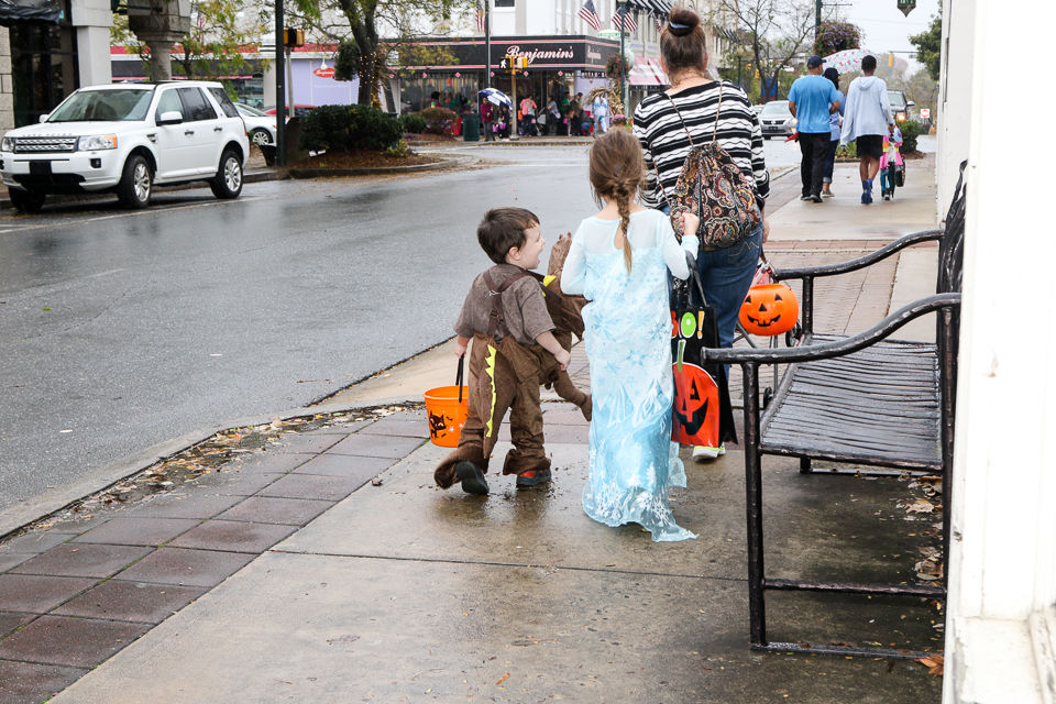 Halloween Trick or Treat Downtown Morganton 2019-9419.JPG